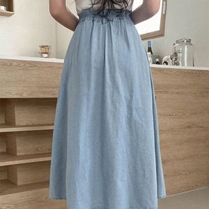 <span class=keywords><strong>Jupe</strong></span> en <span class=keywords><strong>jean</strong></span> bleu clair pour femmes à la mode en gros <span class=keywords><strong>Jupe</strong></span> trapèze taille haute rétro mi-longue polyvalente à grand ourlet - Product Image 2