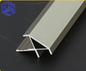 แผงติดผนัง<span class=keywords><strong>อลู</strong></span><span class=keywords><strong>มิ</strong></span><span class=keywords><strong>เนียม</strong></span>อัลลอยด์แถบปิด<span class=keywords><strong>มุม</strong></span>เอียงทำจากไม้สำหรับตกแต่งมุมพระอาทิตย์ทำจากโลหะ - Product Image 5