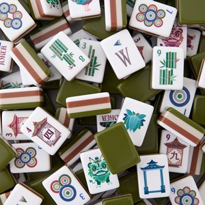 In Stock Beach Supplies New Travel 4 Layer Engraved Acrylic Luxury 160 Olive Green Drake <b>Set</b> America Mahjong Tiles - Product Image 1