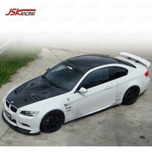 Capot en fibre de carbone de style <span class=keywords><strong>V</strong></span> pour BMW M3 / E92 / 2009-2013 pour BMW Série 3 E92 E93 M3 (JSK080703) - Product Image 1