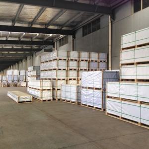 Nouveau style de terrasse en bois WPC facile à installer Revêtement de sol extérieur à bas prix - Product Image 3