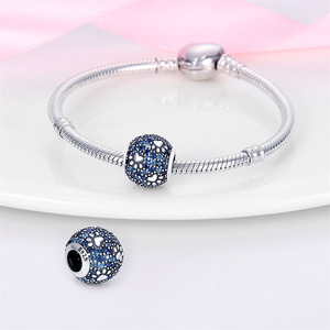 Vente en gros de breloques en argent sterling 925 de haute qualité pour la fabrication de bijoux DIY, pendentifs en forme de patte pour bracelets et joncs - Product Image 3