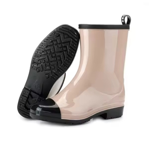 <span class=keywords><strong>Botas</strong></span> <span class=keywords><strong>de</strong></span> Lluvia <span class=keywords><strong>de</strong></span> PVC para Mujer YL-2076, al por Mayor, Ligeras, Antideslizantes, a la Moda, Impermeables, hasta Media Pantorrilla - Product Image 4