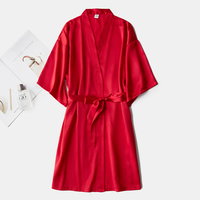 Robe Red