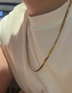 Timeless 18K Gold Necklace with Blade Chain Simple Design for Effortless Sophistication - Product Image 5