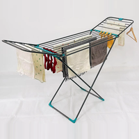Séchoir à linge pliable sur pied en acier pour vêtements et robes