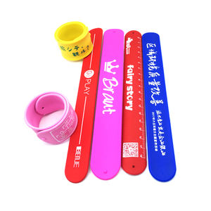 Produttore personalizzato braccialetto di gomma a scatto con logo di stampa eco-friendly in silicone schiaffo braccialetto per la promozione - Product Image 2