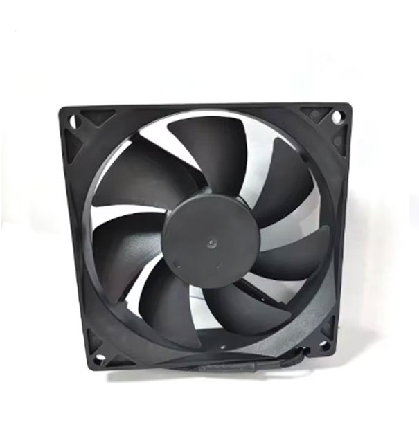 Customized 7-blade DC 12V 9025 90x90x25mm 4Pin PWM Brushless Ball Bearing Cooling Fan Black Non-Lighting Axial Fan Computer Case