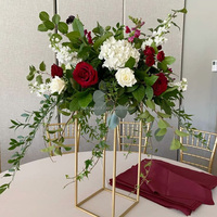 Bunga Mawar Hydrangea Merah Burgundy Real Touch Sutra Bertingkat 70cm dengan Stand untuk Dekorasi Bunga Pernikahan dari Supplier