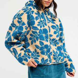 Chaqueta Sherpa Floral Personalizada para <span class=keywords><strong>Mujer</strong></span>, Sudadera con Capucha y Cremallera, Estampado de Flores Azules Vintage, Fabricación OEM - Product Image 1