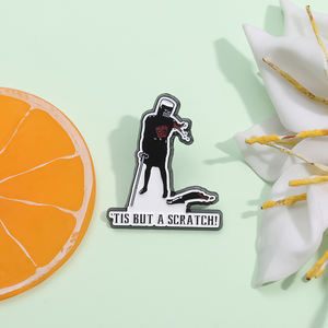 Épinglette en émail « This but a Scratch » Chevalier Noir, broche, badge de revers, bijou, cadeau pour amis, fans, vente en gros - Product Image 2