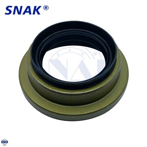 Guarnizione Olio Personalizzata <span class=keywords><strong>SNAK</strong></span> Resistente alla Polvere per Mozzi Ruota di Camion Ford, <span class=keywords><strong>MAN</strong></span>, VOLKSWAGEN, Mitsubishi - Product Image 1