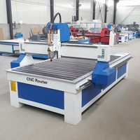 Máquina Fresadora de Madera de Alto Rendimiento con Stock Limitado, 1300x2500mm, para Grabado de Puertas de Madera y Fabricación de Letreros