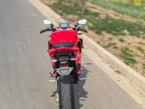 Motocicleta Eléctrica de 2 Ruedas con Motor sin Escobillas y Batería de Litio - Product Image 2
