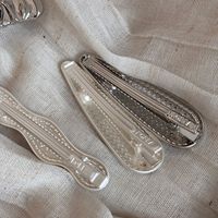 Penjepit Rambut Desain Sederhana Bahan Alloy Warna Perak/Putih Mutiara Matte Jepit Model Duckbill Murah Jepit Model Alligator Mewah