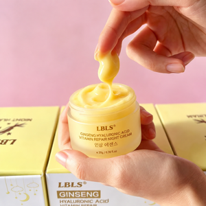 Crema Viso Illuminante al Ginseng, Acido Ialuronico e Vitamina 20g per Levigare, Rassodare e Rimuovere le Macchie Scure - Product Image 1