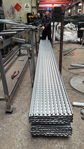 Fotovoltaics güneş yapısı S350GD sınıf çinko alüminyum magnezyum çelik profil için <span class=keywords><strong>C</strong></span> kanal karbon çelik - Product Image 3