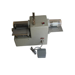 Yt-116B Semi Automatique Fabricants Petit <span class=keywords><strong>Mini</strong></span> Sangle En Cuir Machine De Découpe - Product Image 5