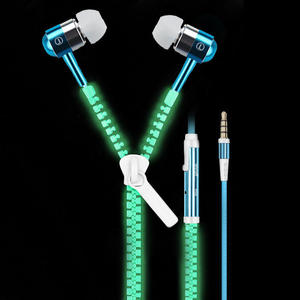 Audífonos Intrauditivos Deportivos con Sonido de Bajos, Chipset JL, Cable de 3.5 <span class=keywords><strong>mm</strong></span>, Resistentes al Agua IPX-7, con Luz Luminosa y Micrófono - Product Image 2