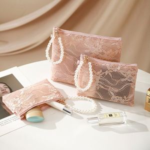 Bolsa de Cosméticos de Encaje con Logotipo Personalizado, Bolsa de Almacenamiento de Artículos de Aseo, Bolsa de Maquillaje de Lujo con Correa para la Muñeca - Product Image 2