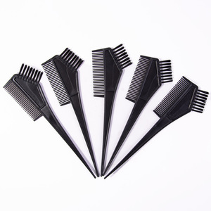 หวีพลาสติกสำหรับ<span class=keywords><strong>ย้อม</strong></span><span class=keywords><strong>ผม</strong></span>แบบมืออาชีพ สีดำ พร้อมแปรงสำหรับย้อมผม ใช้ได้ทั้งในร้านเสริมสวยและที่บ้าน แปรงทำความสะอาดและอุปกรณ์ทาสี - Product Image 1