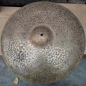 Cymbale chinoise de 22 pouces, faite à la main, avec Surface originale sur le dos et l'avant, Instrument de Percussion - Product Image 3