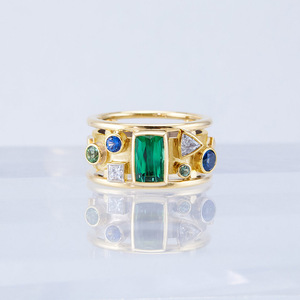 Anello vintage con pietra verde geometrica per donna, gioiello da dito con motivo dorato, accessorio di moda per tutti i giorni - Product Image 2