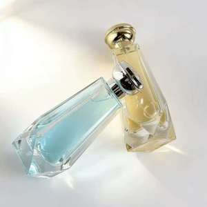 Flacone di Profumo Vuoto di Alta Qualità da 100ml, Bottiglia in Vetro Angolare con Scatola e Logo Personalizzato - Product Image 2