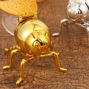 Creative and simple <b>bee</b> seasoning jar, light luxury golden sugar jar with spoon, retro kitchen seasoning jar - Product Image 6