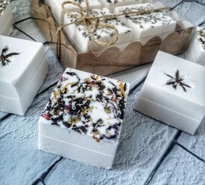 Cubos de Vapor para Ducha con Sal de Baño de Flores Secas de Eucalipto Orgánico de Lujo, Aromaterapia, Marca Privada Personalizada - Product Image 3