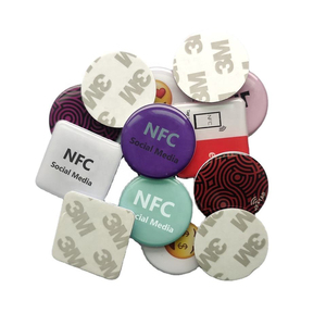 Llavero NFC Personalizado de 13.56Mhz con Código QR, Etiqueta NFC 213 para Control de Acceso a Redes Sociales - Product Image 3