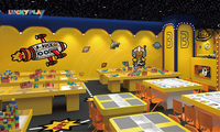 Luckyplay - Software de Juegos para Interiores, Área de Juegos para Niños, Piscina de Pelotas con Tobogán de Plástico con Temática Espacial para Uso Comercial