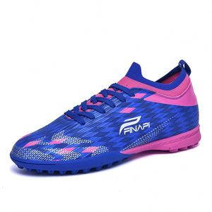 Vente en gros usine TF Chaussures de football à coupe basse respirantes en maille antidérapantes pour entraînement sur terrain synthétique - Product Image 2