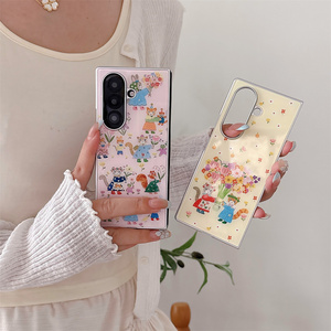 Custodia Protettiva per Cellulare Samsung <span class=keywords><strong>Galaxy</strong></span> Z Fold 7 6 in Vetro con Motivo Pastorale, Fiabesco, Floreale, Gatto e Coniglio, Stile <span class=keywords><strong>Cartone</strong></span> <span class=keywords><strong>Animato</strong></span>, Accogliente - Product Image 3