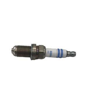 Électrodes de terre pour bougies d'<span class=keywords><strong>allumage</strong></span> Platinum +<span class=keywords><strong>4</strong></span> 0242236562 FGR7DQP <span class=keywords><strong>Allumage</strong></span> moteur 12120141871 12121435955 pour LAND-ROVER Neuf - Product Image 3