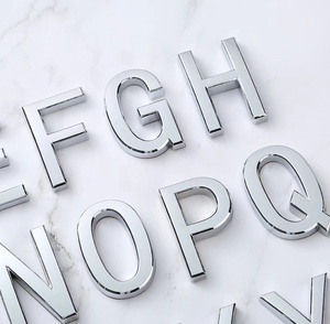 Accesorios para automóviles Fuentes curvas 4D Número de señal Placa de matrícula de plástico personalizada Letra Número de placa de matrícula de metal - Product Image 6