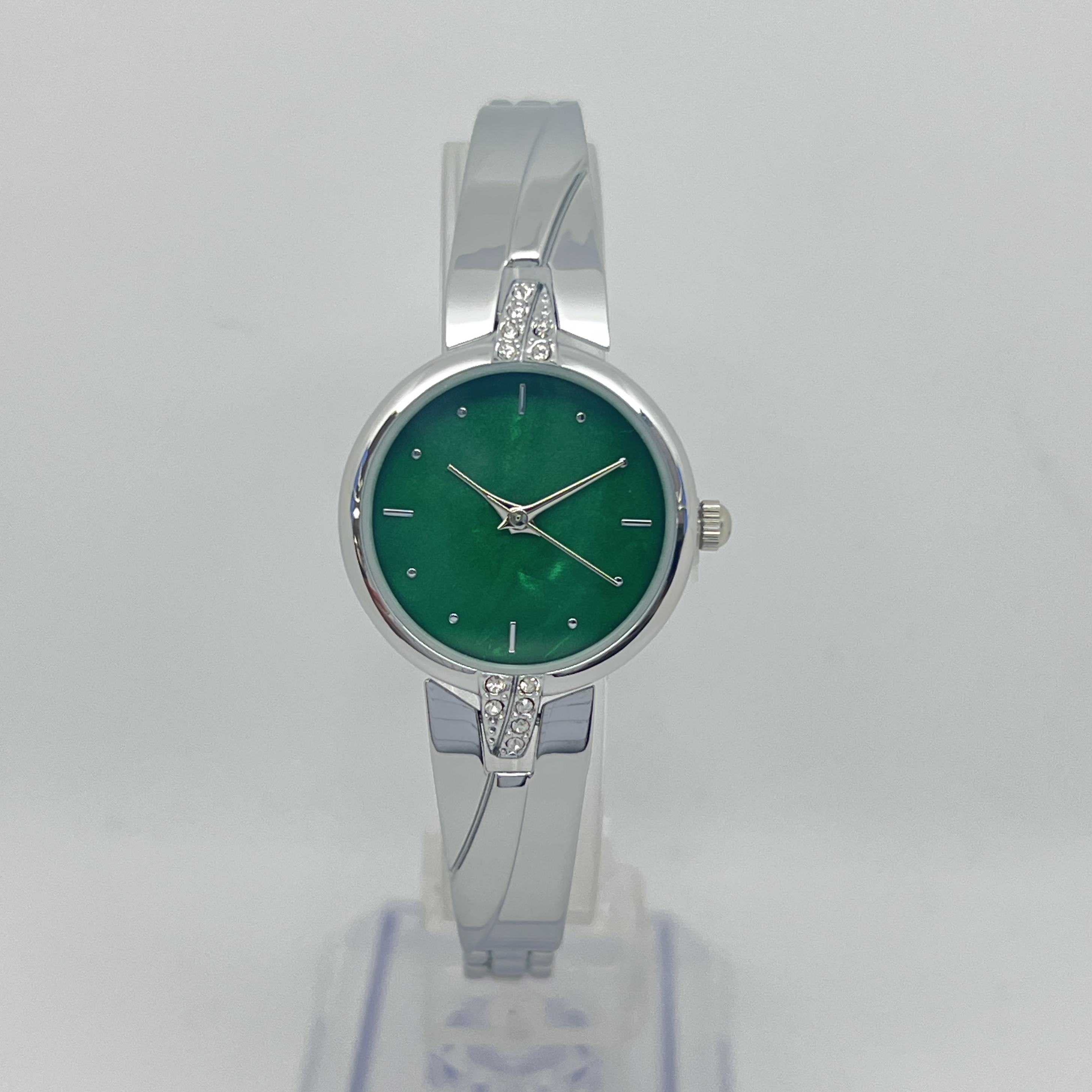 เงิน/เขียว