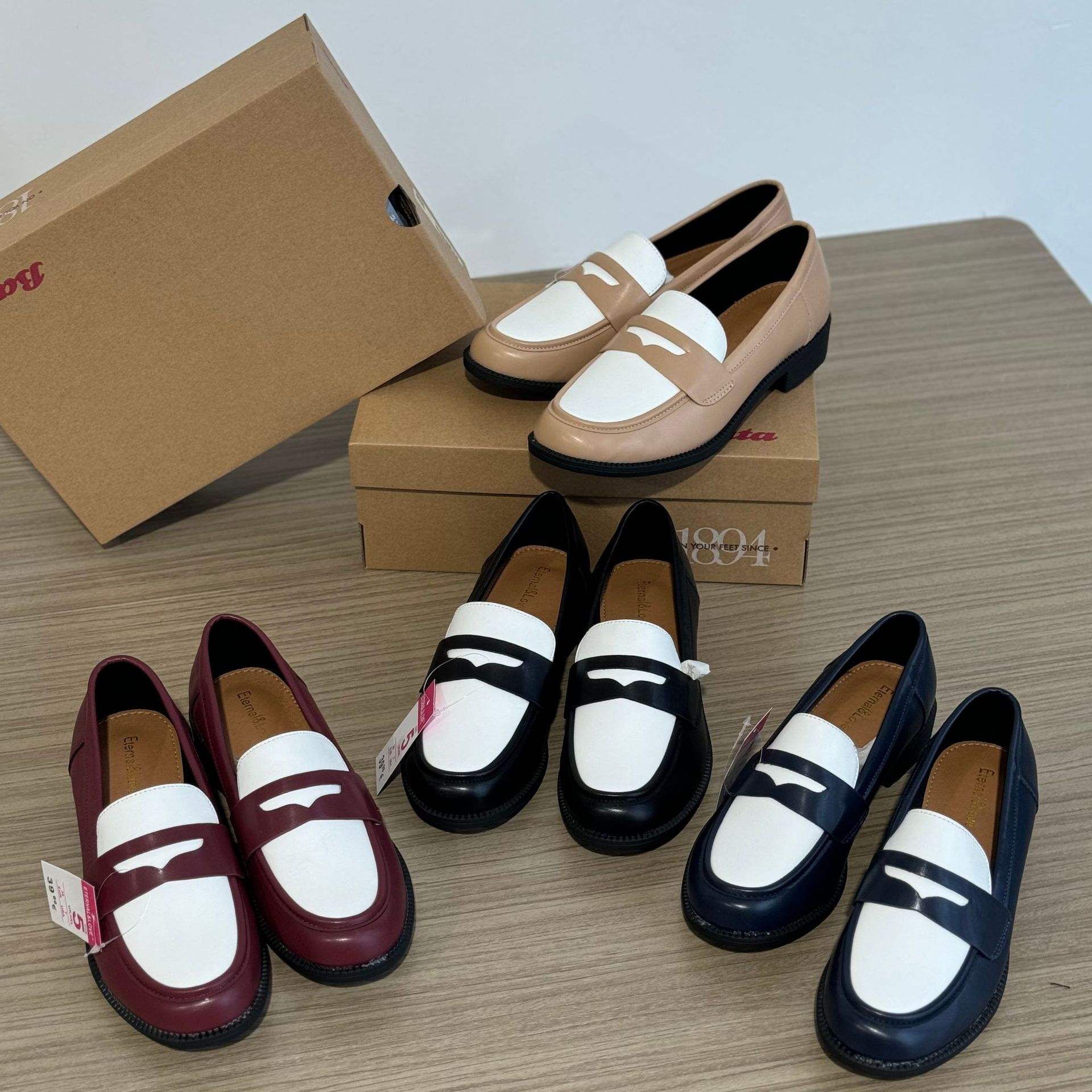 Ladies Simple Shoes Comfortable and Stylish Flats