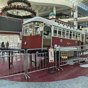 Carreta de Navidad estilo Dingly Dingly, camión de bebidas retro de aluminio verde festivo, estación de venta de alimentos y dulces - Product Image 4