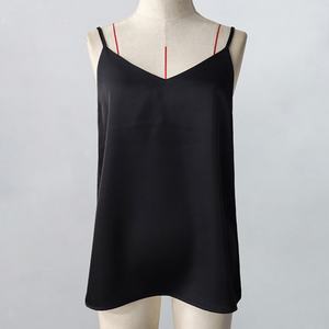 Débardeur en satin personnalisé pour femme, couleur unie, col en V, fin et léger, idéal pour l'été - Product Image 2