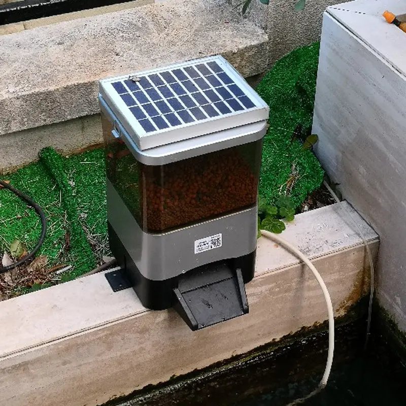 Solar automatic solar pond feeder auto pond koi fish feeder alimentatore automatico di grande capacità