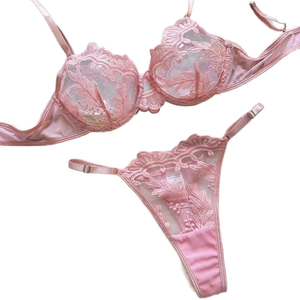 Ensemble de soutien-gorge de sport en dentelle grande taille pour femmes Bretelles réglables sans armatures Tissu gaufré respirant Spandex/Polyester écologique - Product Image 1