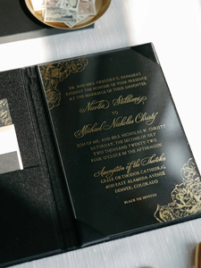 Tùy chỉnh vàng lá dập nhung bọc Folio bìa cứng lời mời đám cưới với lụa Ribbon và chữ lồng Brass <span class=keywords><strong>tag</strong></span> - Product Image 3