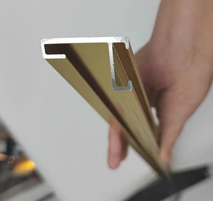 Cadre de <span class=keywords><strong>photo</strong></span> et de miroir en alliage de style moderne personnalisé Art métallique rectangulaire avec <span class=keywords><strong>profil</strong></span> en aluminium personnalisé pour la décoration intérieure - Product Image 4