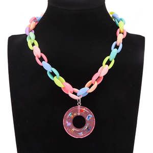 Collar de Resina con Colgante de Donut Colorido, Joyería con Forma de Comida para Niños - Product Image 3