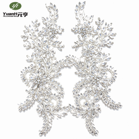 Applique de fleur de luxe en strass faite à la main, prix d'usine, en paire, patch à dos en colle de cristal pour la décoration de robes, vestes et costumes DIY
