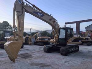 Japan Used Caterpillar CAT 320CL Excavator High-Performance <b>Construction</b> <b>Machinery</b> 20 Ton Original Secondhand Crawler Digger - Product Image 5