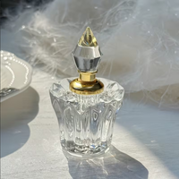 Vente en gros de flacons cylindriques transparents durables, gravés, pour la promotion, mini flacons mignons de 3 ml pour parfum, huile essentielle, cosmétiques, emballage vide en cristal