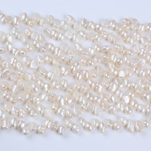 Zhuji Pearl Wholesale 7-8mm Baroque Three-Hole Freshwater Pearl String Natural <b>White</b> Color with Two <b>Sided</b> Bald Holes - Product Image 4