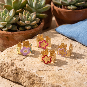 Anillo de Flores Multicolor al por Mayor, Anillo de Flores Abierto de Diseño en Esmalte, Anillo de Acero Inoxidable para Mujer - Product Image 2